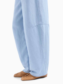 Широкі джинси Emporio Armani модель EW000758-AF12439-U9309 Широкі джинси Emporio Armani модель EW000758-AF12439-U9309 Фото