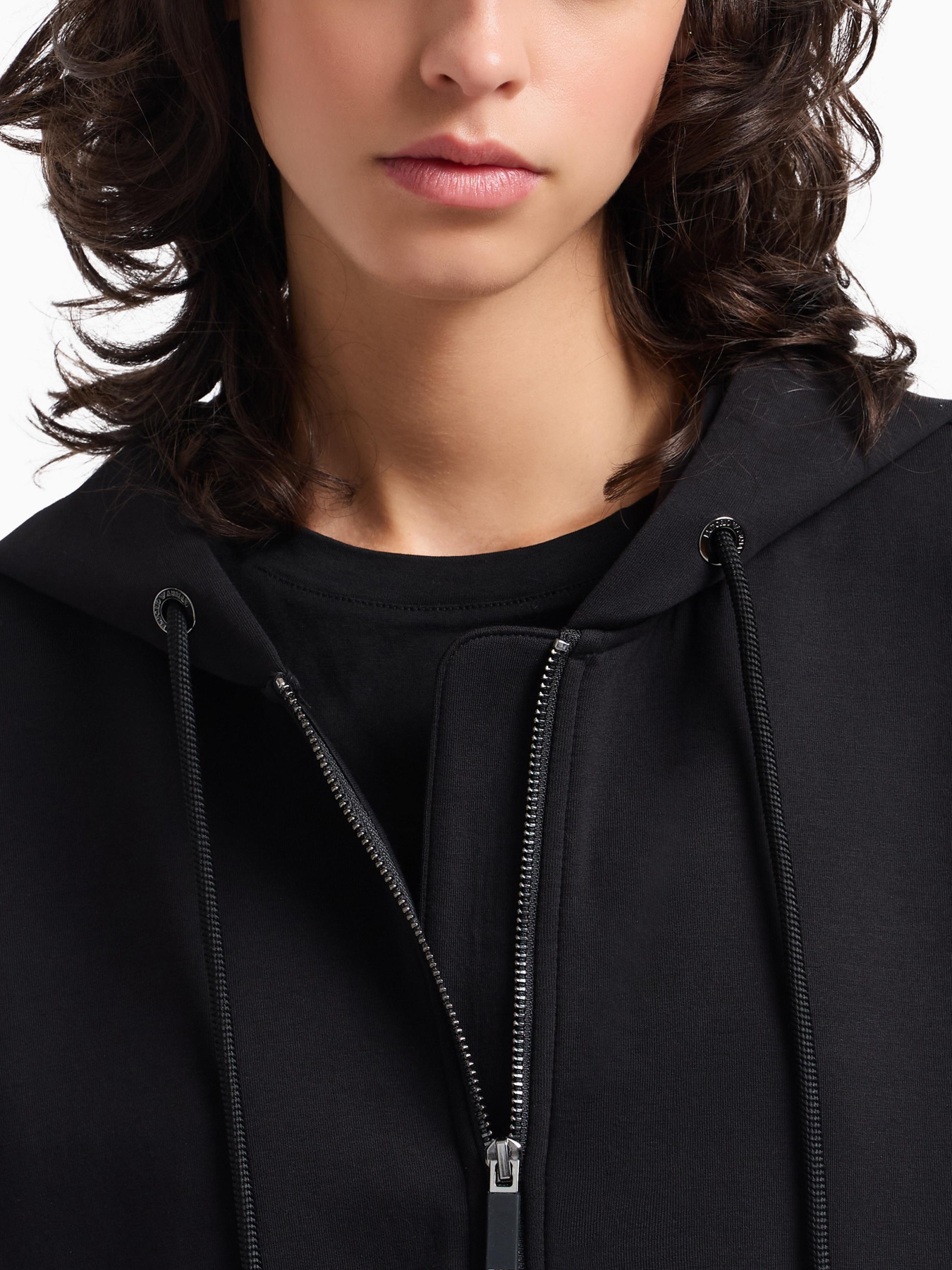 Джемпер Emporio Armani модель EW001358-AF10002-UC001 Фото