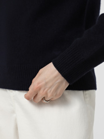 Светр Emporio Armani модель EW002561-AF18628-UB115 Фото