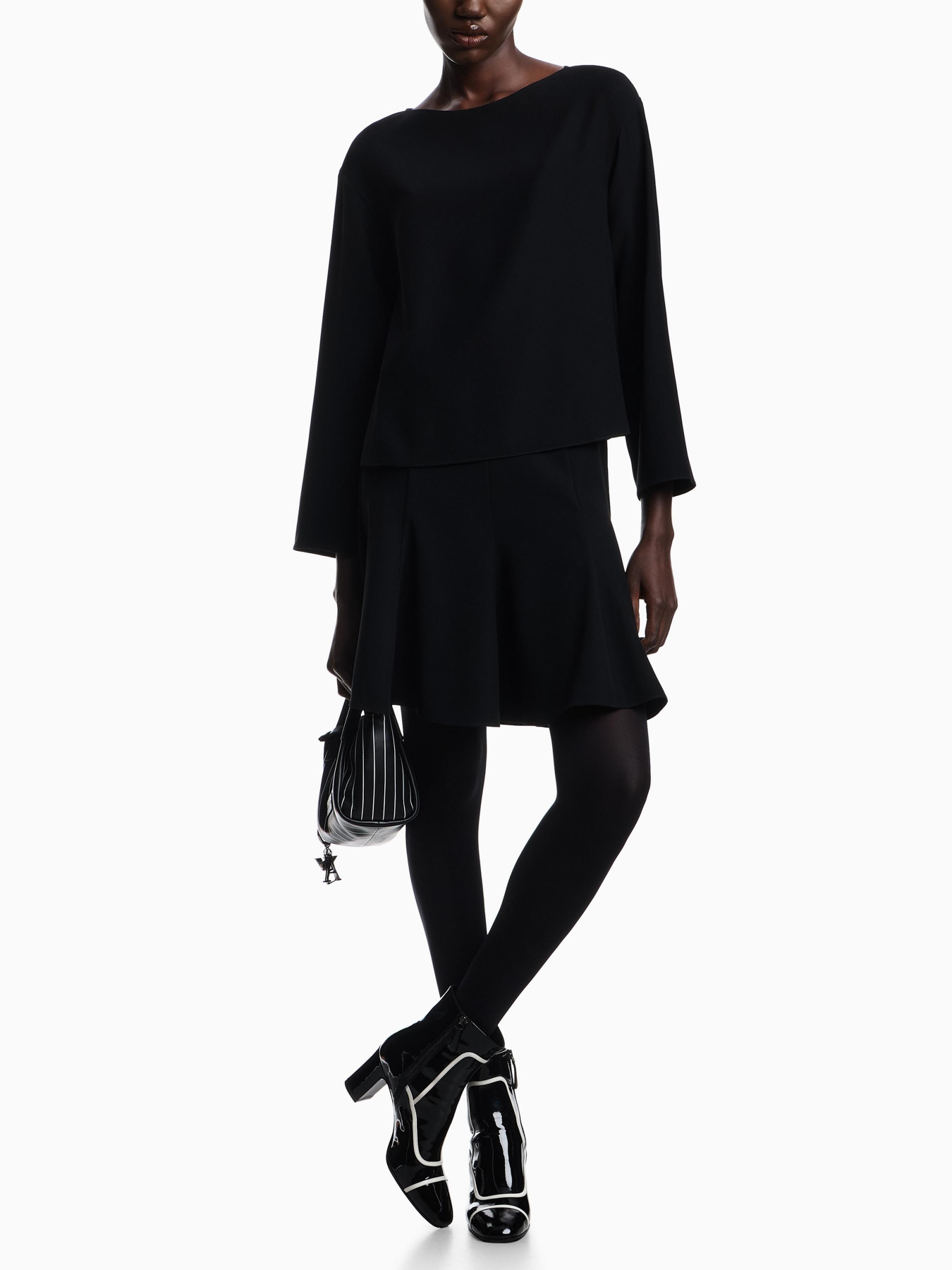 Блуза Emporio Armani модель EW001507-AF10206-UC001 Блуза Emporio Armani модель EW001507-AF10206-UC001 Фото