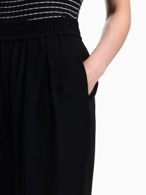 Брюки повседневные Emporio Armani модель EW001509-AF10206-UC001 Фото