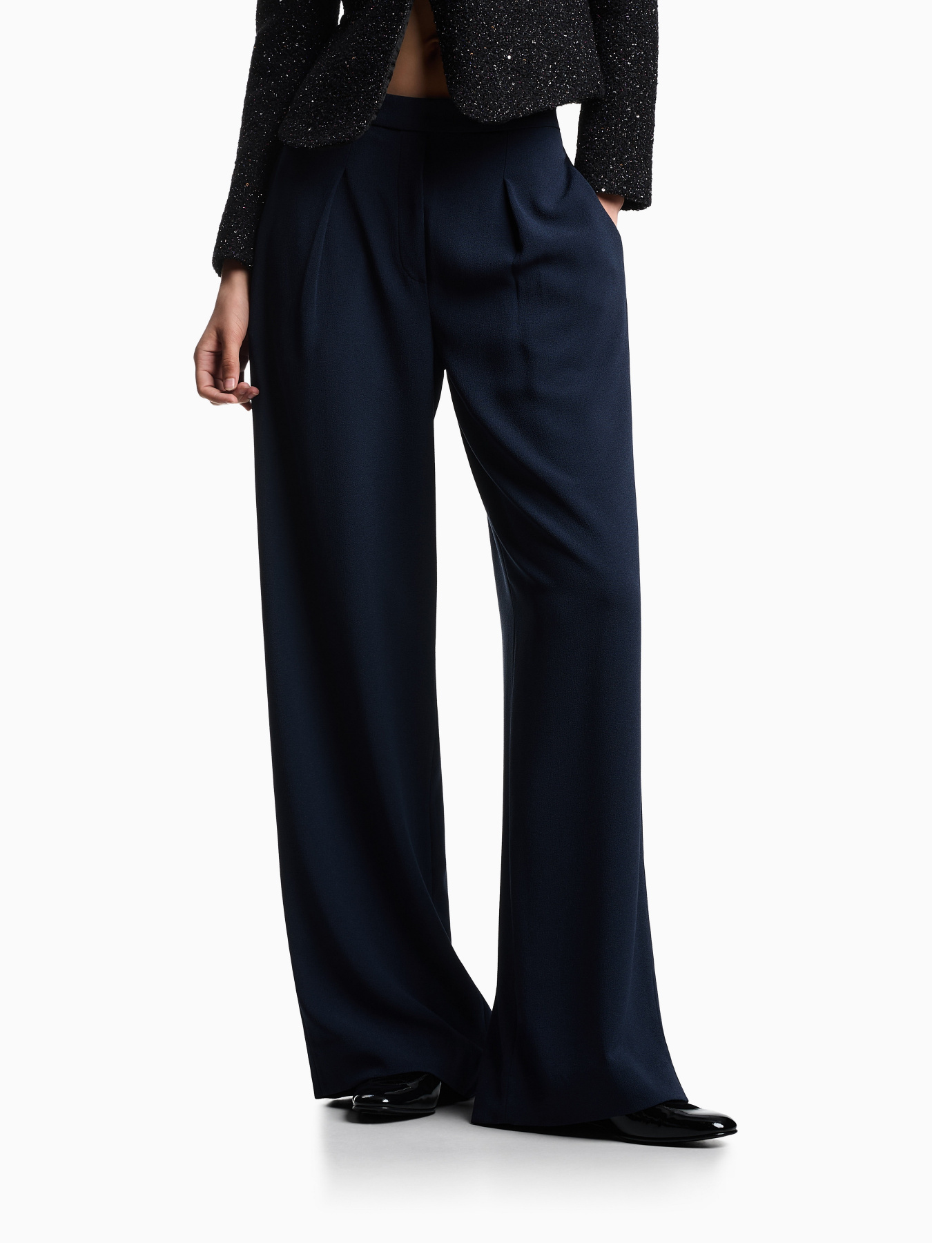 Брюки классические Emporio Armani модель EW001964-AF15990-UB092 Фото