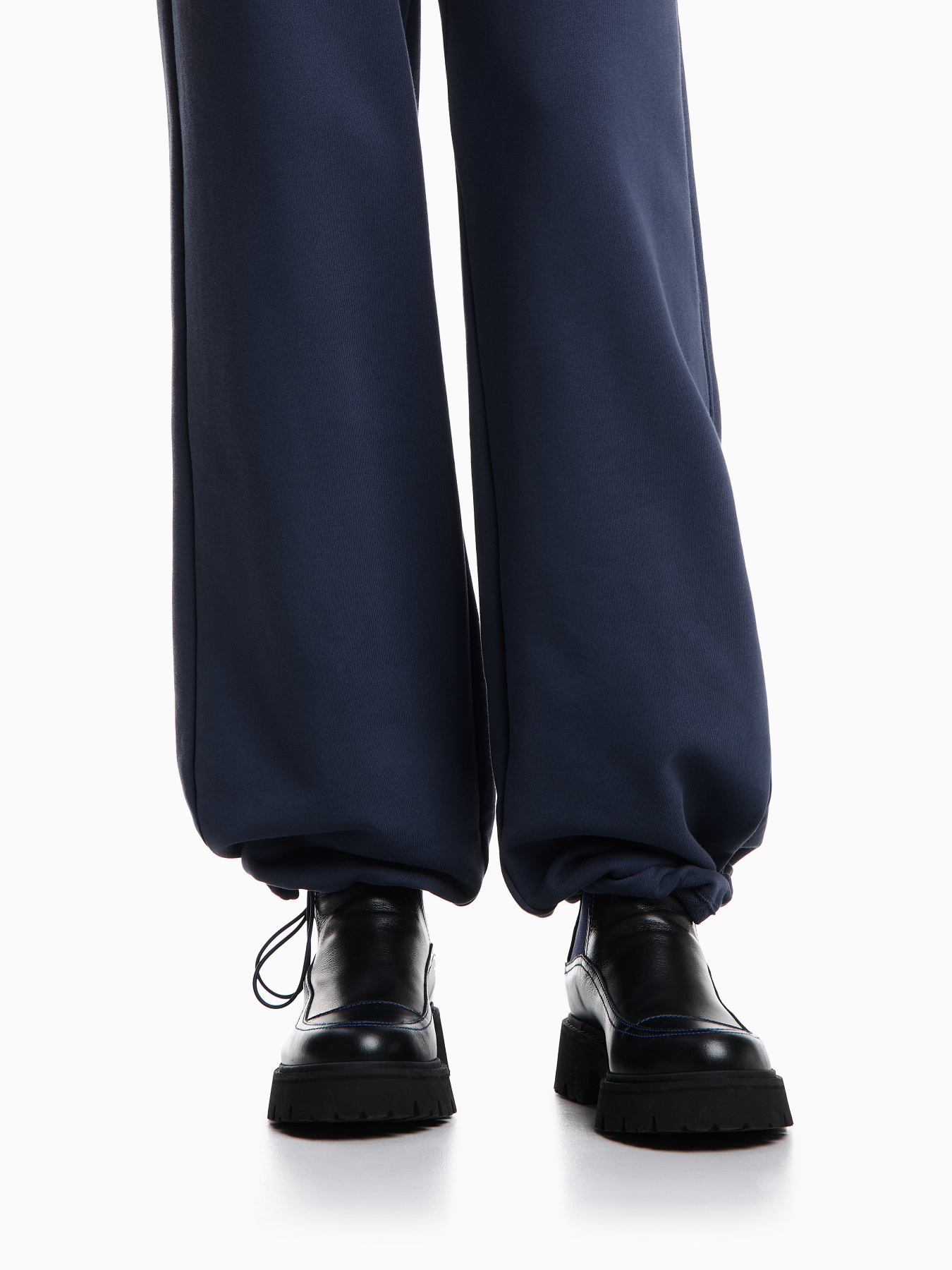 Штаны спортивные Emporio Armani модель EW002127-AF12538-UB092 Фото