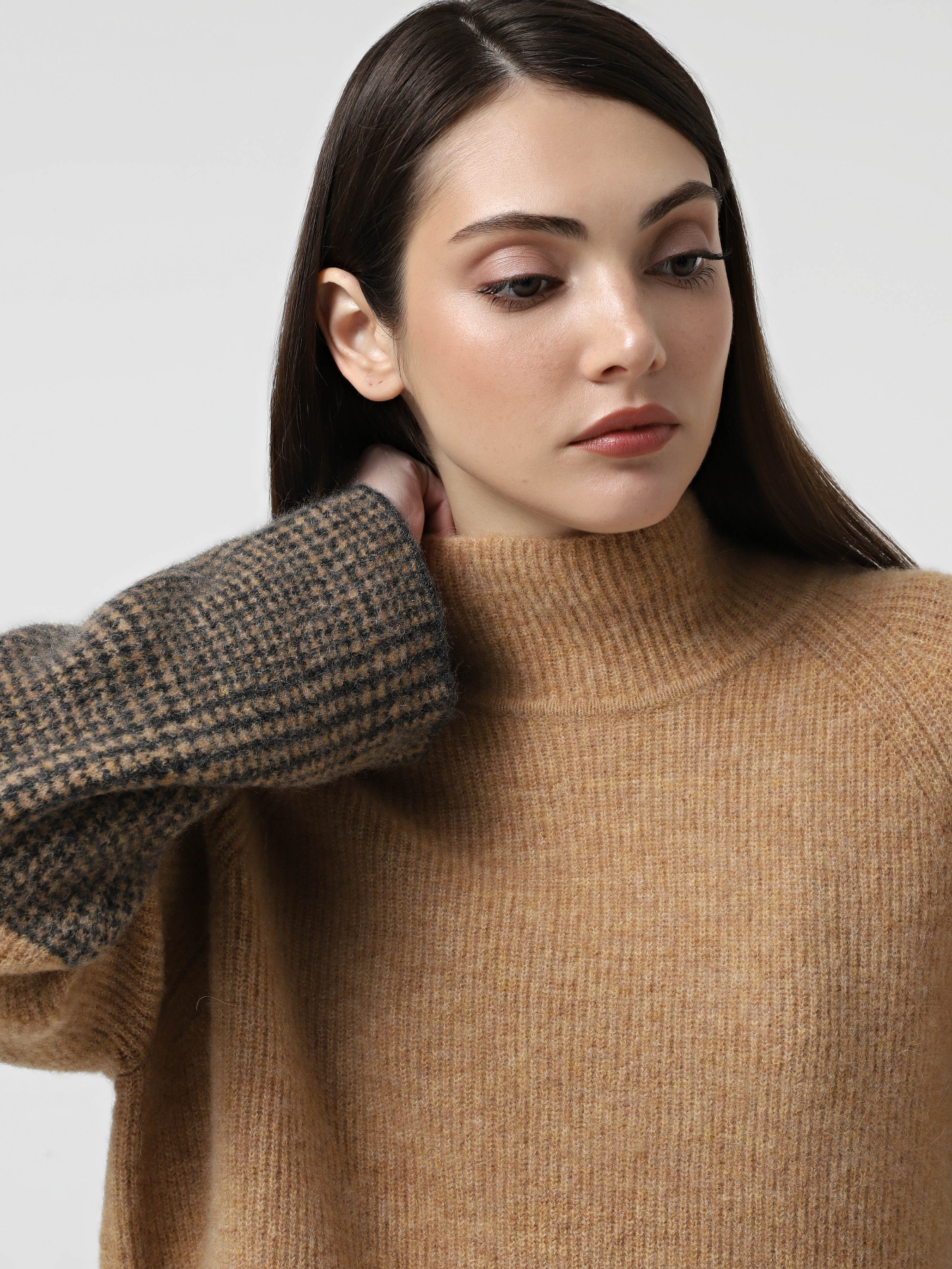 Свитер Emporio Armani модель EW002172-AF17226-F6045 Фото