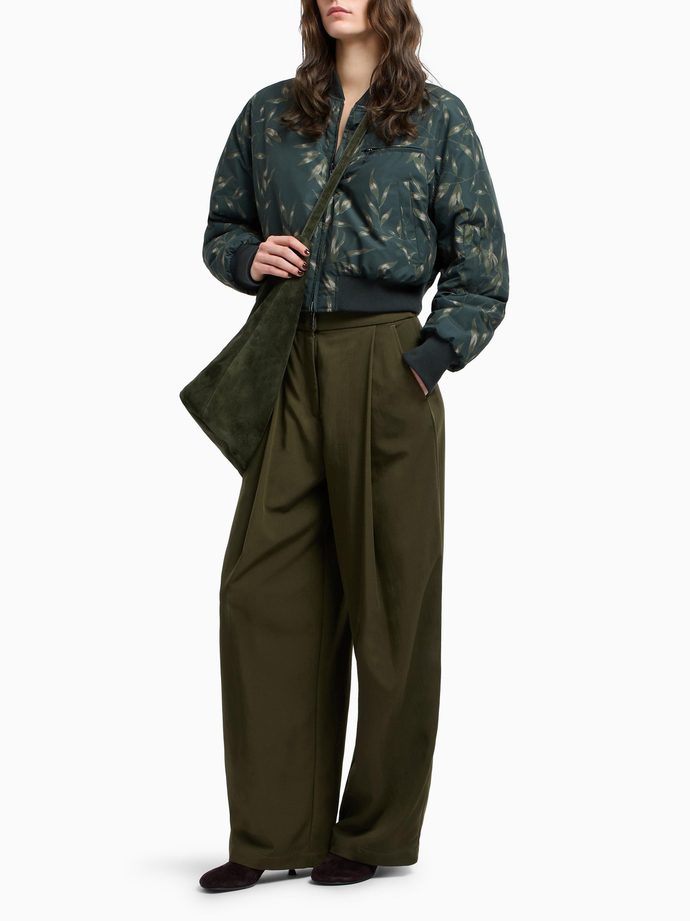 Бомбер Emporio Armani модель EW002376-AF17575-F7013 Фото