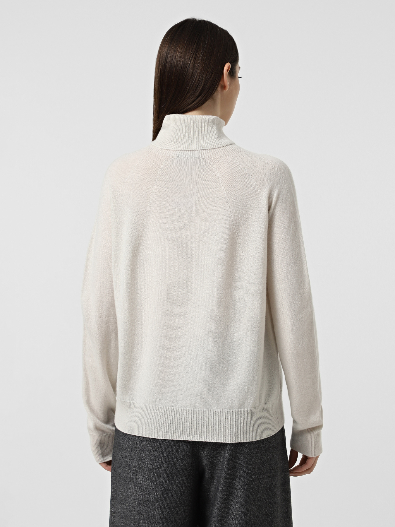 Свитер Emporio Armani модель EW002560-AF18628-U1144 Фото