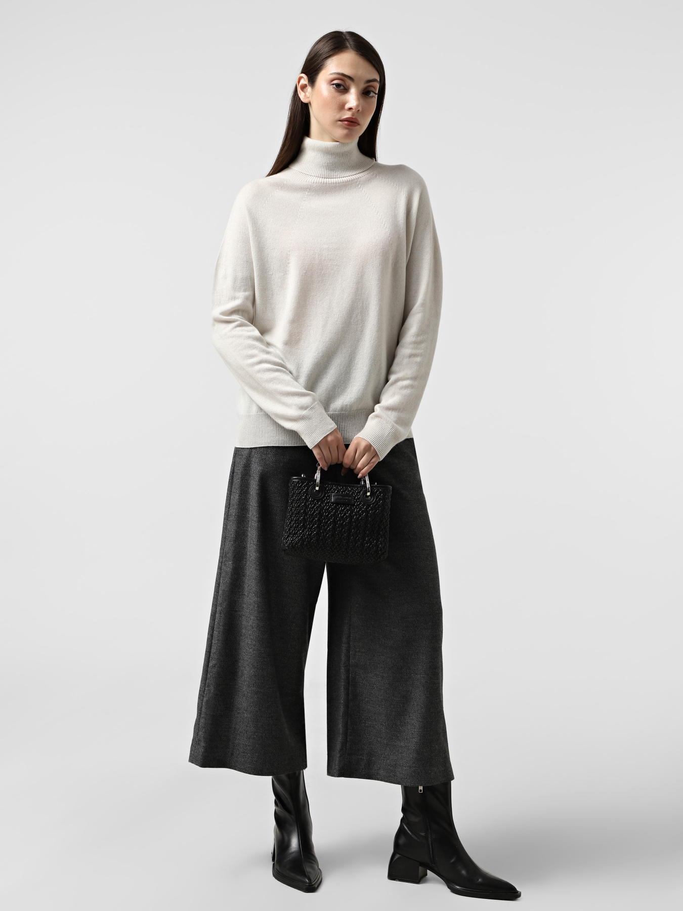 Светр Emporio Armani модель EW002560-AF18628-U1144 Фото