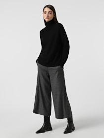 Свитер Emporio Armani модель EW002560-AF18628-UC001 Фото