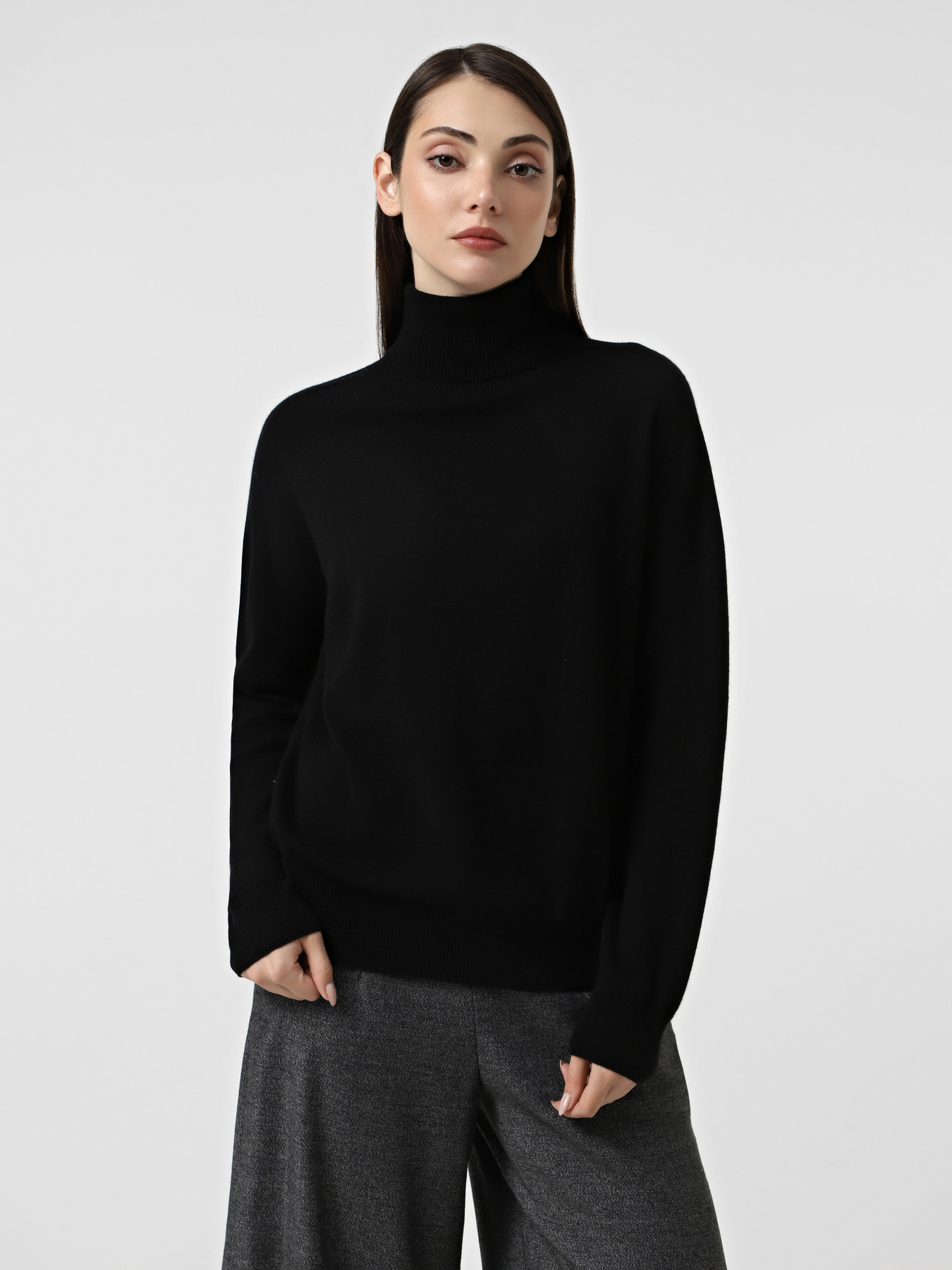 Светр Emporio Armani модель EW002560-AF18628-UC001 Фото