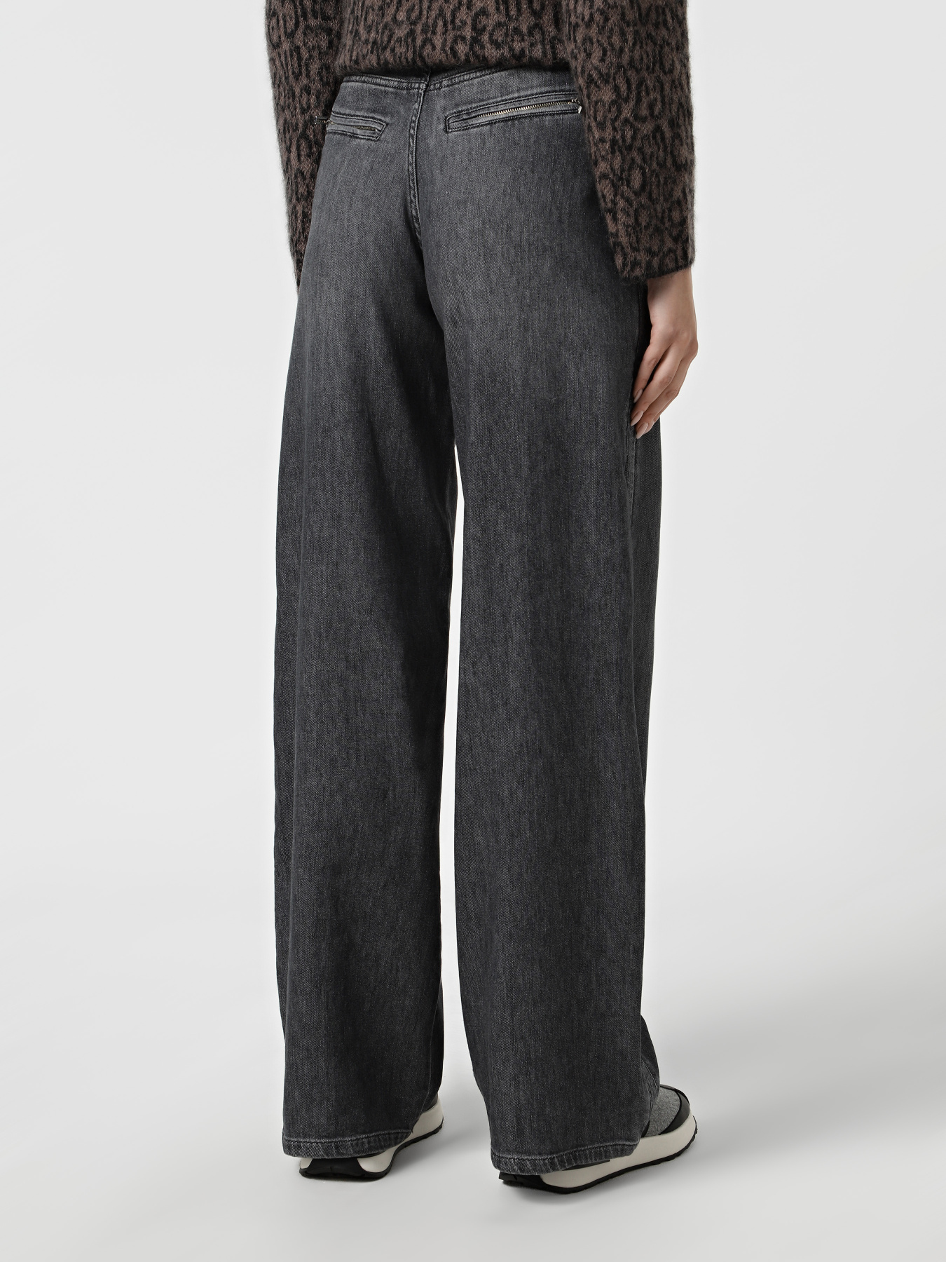 Прямые джинсы Emporio Armani модель EW002351-AF17033-M8001 Фото