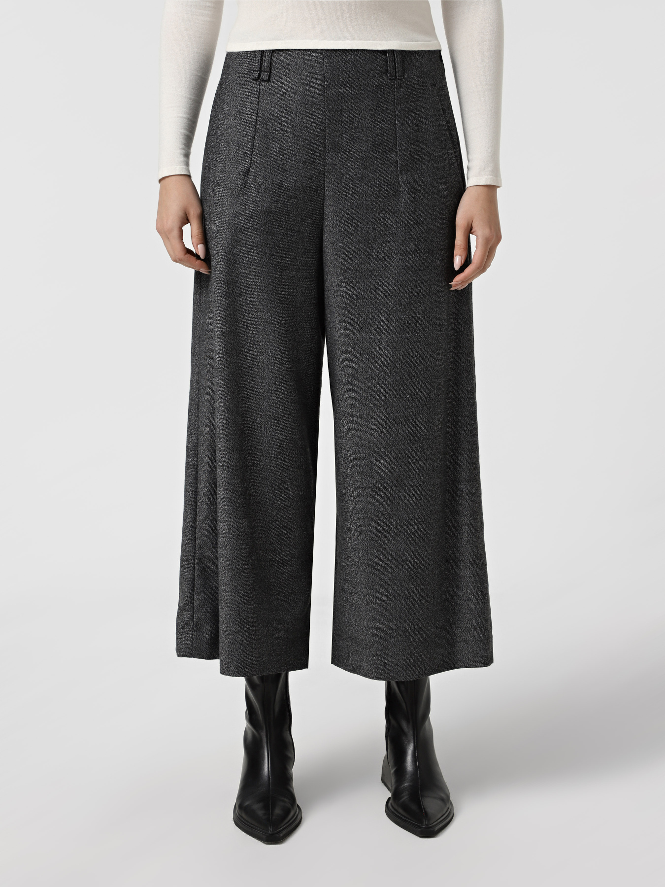 Брюки повседневные Emporio Armani модель EW002641-TE16666-O8003 Фото