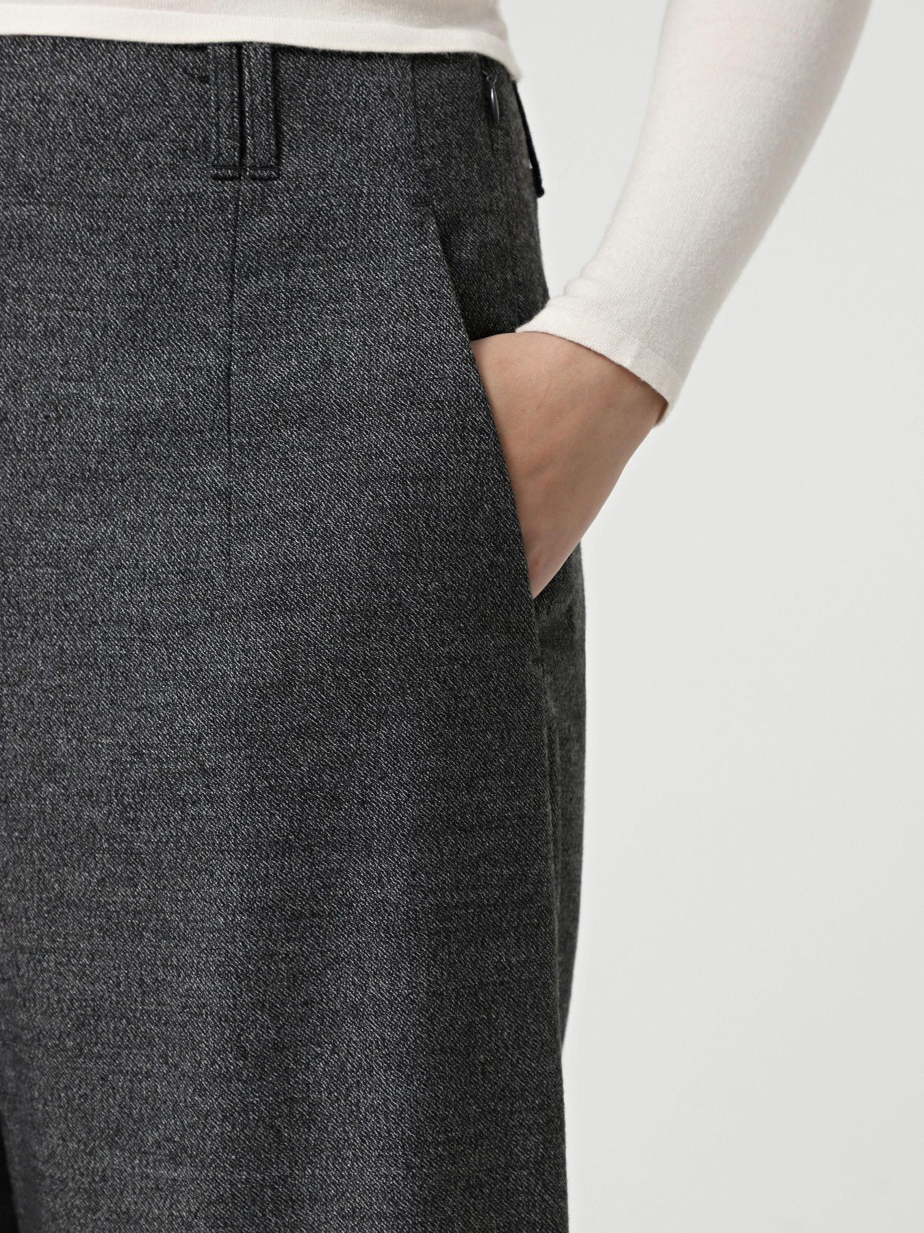 Повсякденні штани Emporio Armani модель EW002641-TE16666-O8003 Фото