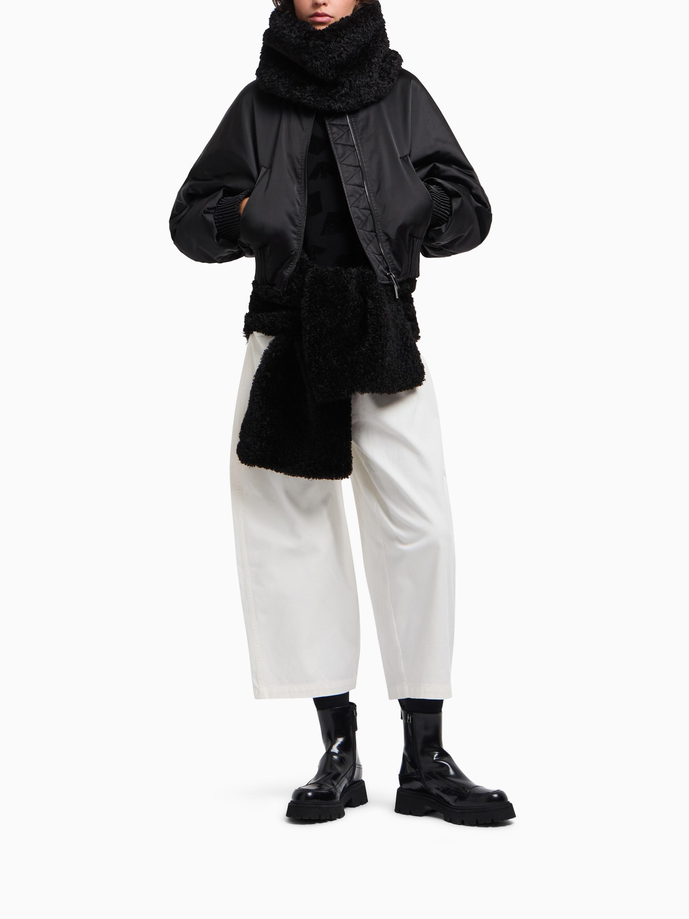 Свитер Emporio Armani модель EW002761-AF19924-FC008 Фото