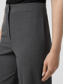 Класичні штани Emporio Armani модель EW002046-TE15608-O8002 Класичні штани Emporio Armani модель EW002046-TE15608-O8002 Фото