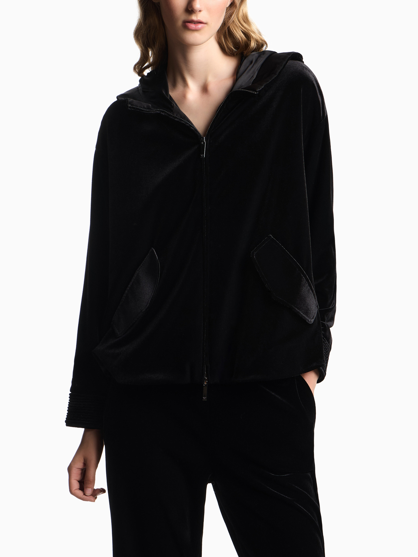 Кофта Emporio Armani модель EW001365-AF13341-UC001 Кофта Emporio Armani модель EW001365-AF13341-UC001 Фото