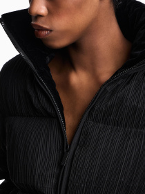 Зимняя куртка Emporio Armani модель EW001387-AF14849-UC001 Фото