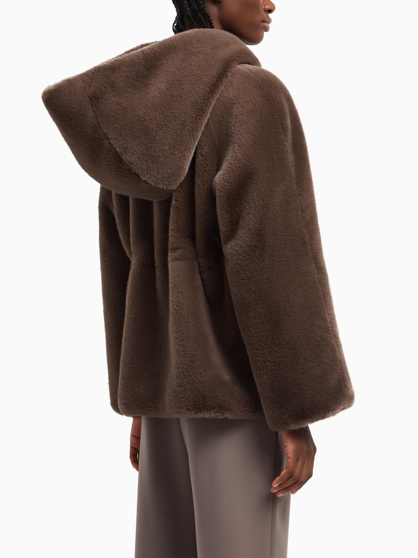 Шуба Emporio Armani модель EW001467-AF14618-U6125 Фото