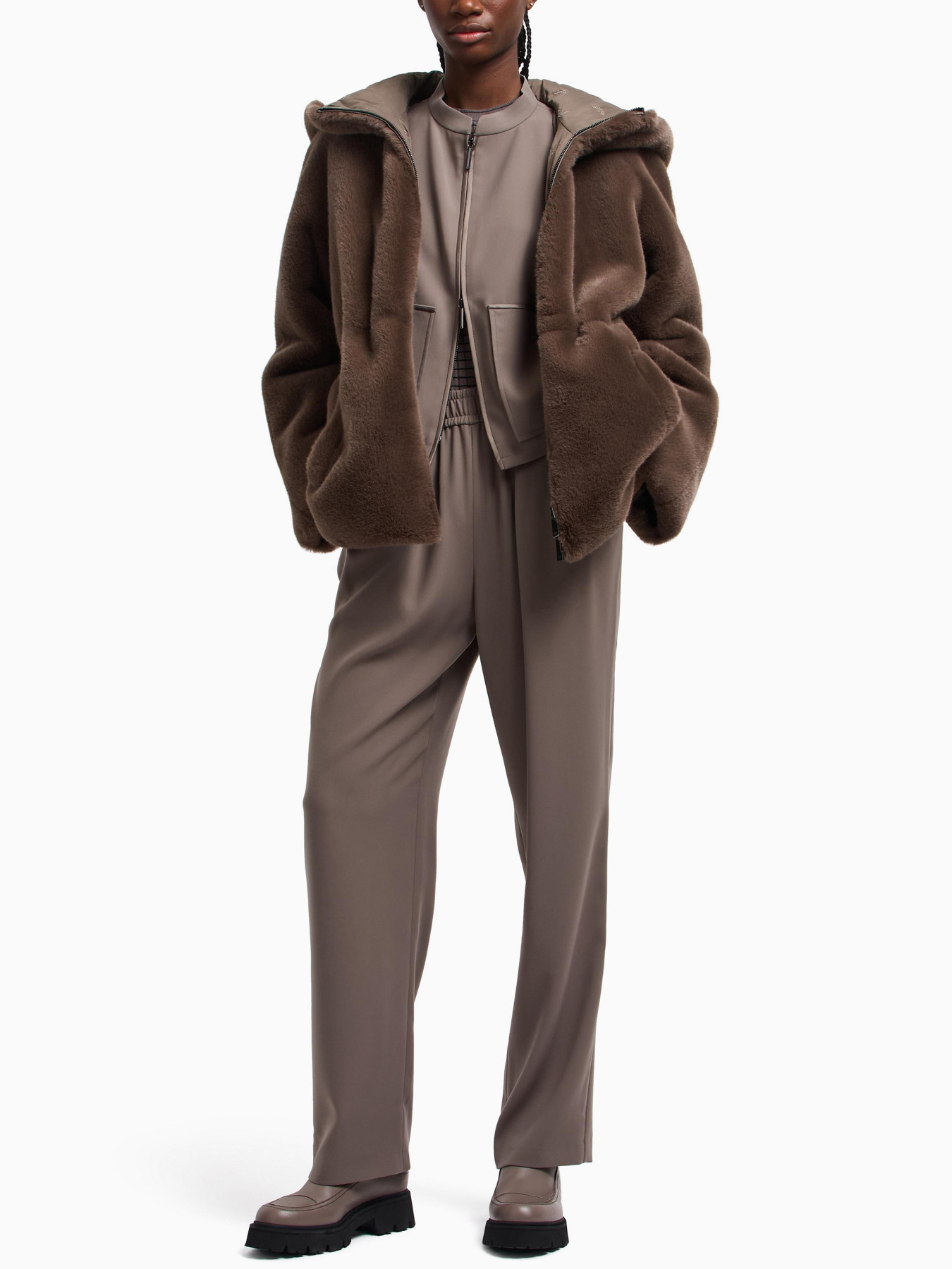 Шуба Emporio Armani модель EW001467-AF14618-U6125 Фото