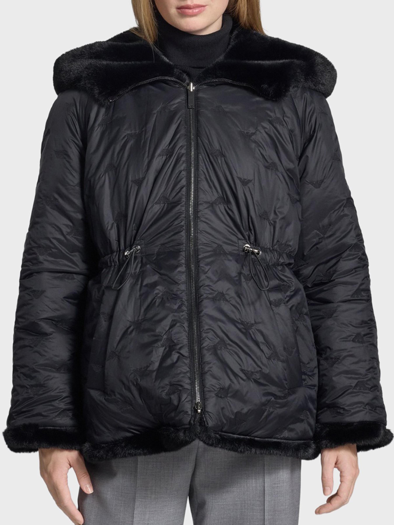 Шуба Emporio Armani модель EW001467-AF14618-UC001 Фото