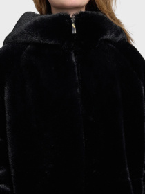 Шуба Emporio Armani модель EW001467-AF14618-UC001 Фото