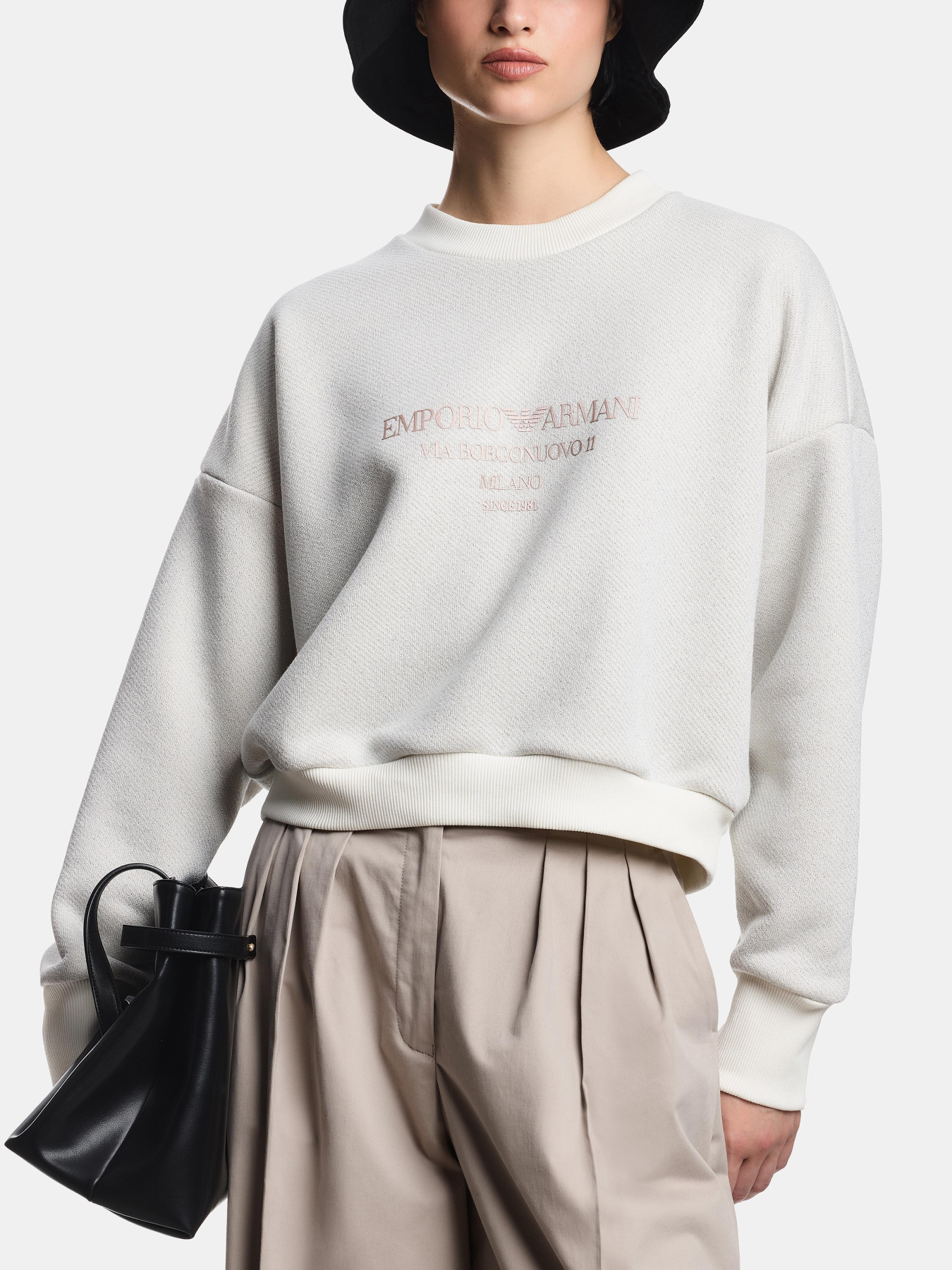 Свитшот Emporio Armani модель EW003508-AF21219-F0023 Свитшот Emporio Armani модель EW003508-AF21219-F0023 Фото