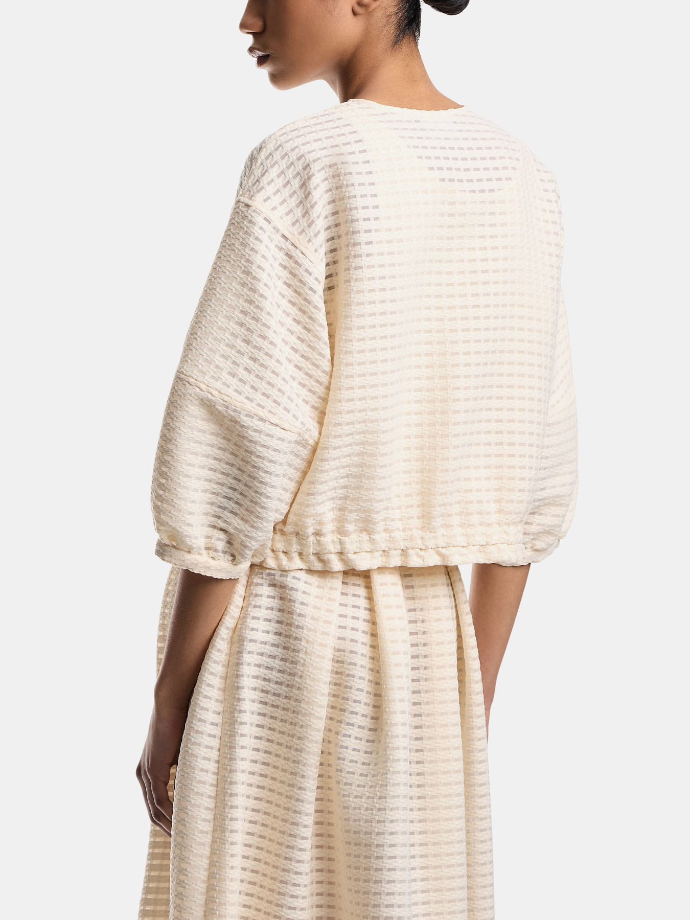 Куртки и дубленки Emporio Armani модель EW003440-AF20834-U1058 Фото