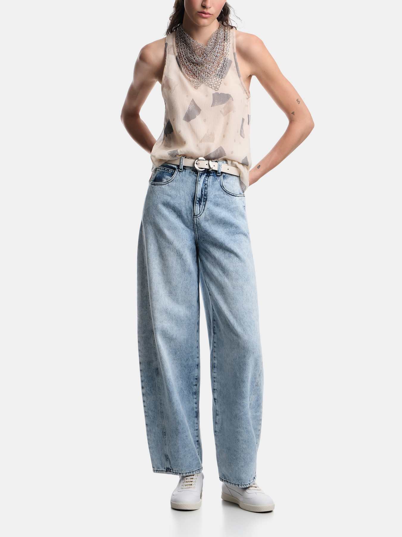 Джинси Emporio Armani модель EW003533-AF21085-MB003 Джинси Emporio Armani модель EW003533-AF21085-MB003 Фото