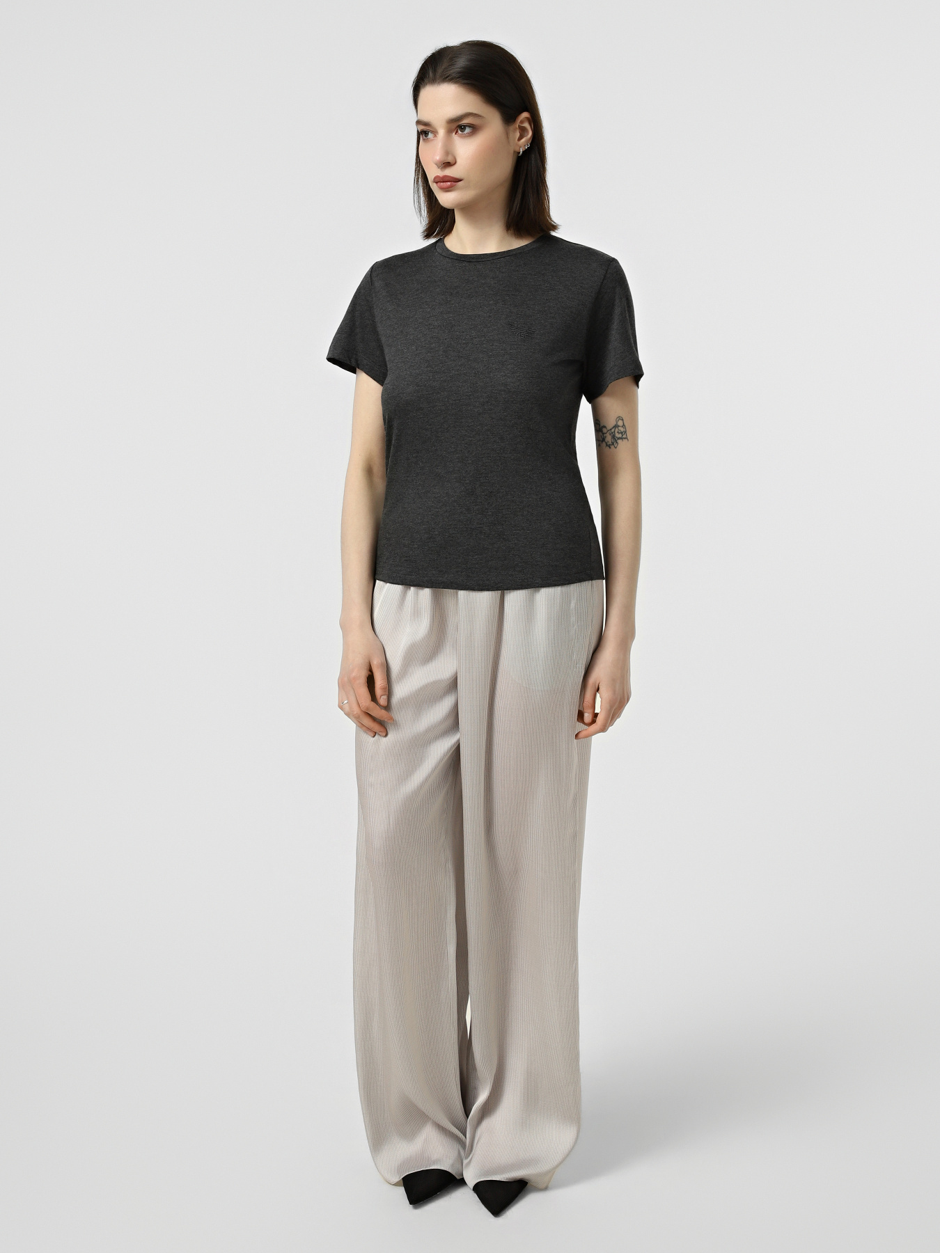 Футболки и поло Emporio Armani модель EW003694-AF24629-O8004 Футболки и поло Emporio Armani модель EW003694-AF24629-O8004 Фото