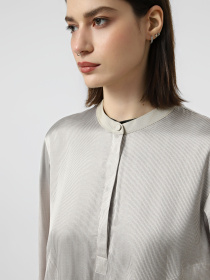 Рубашки Emporio Armani модель EW004332-AF25637-F1010 Фото