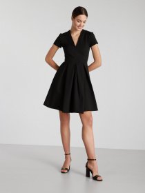 Сукні Emporio Armani модель 3K2AA9-2NYSZ-0999 Фото