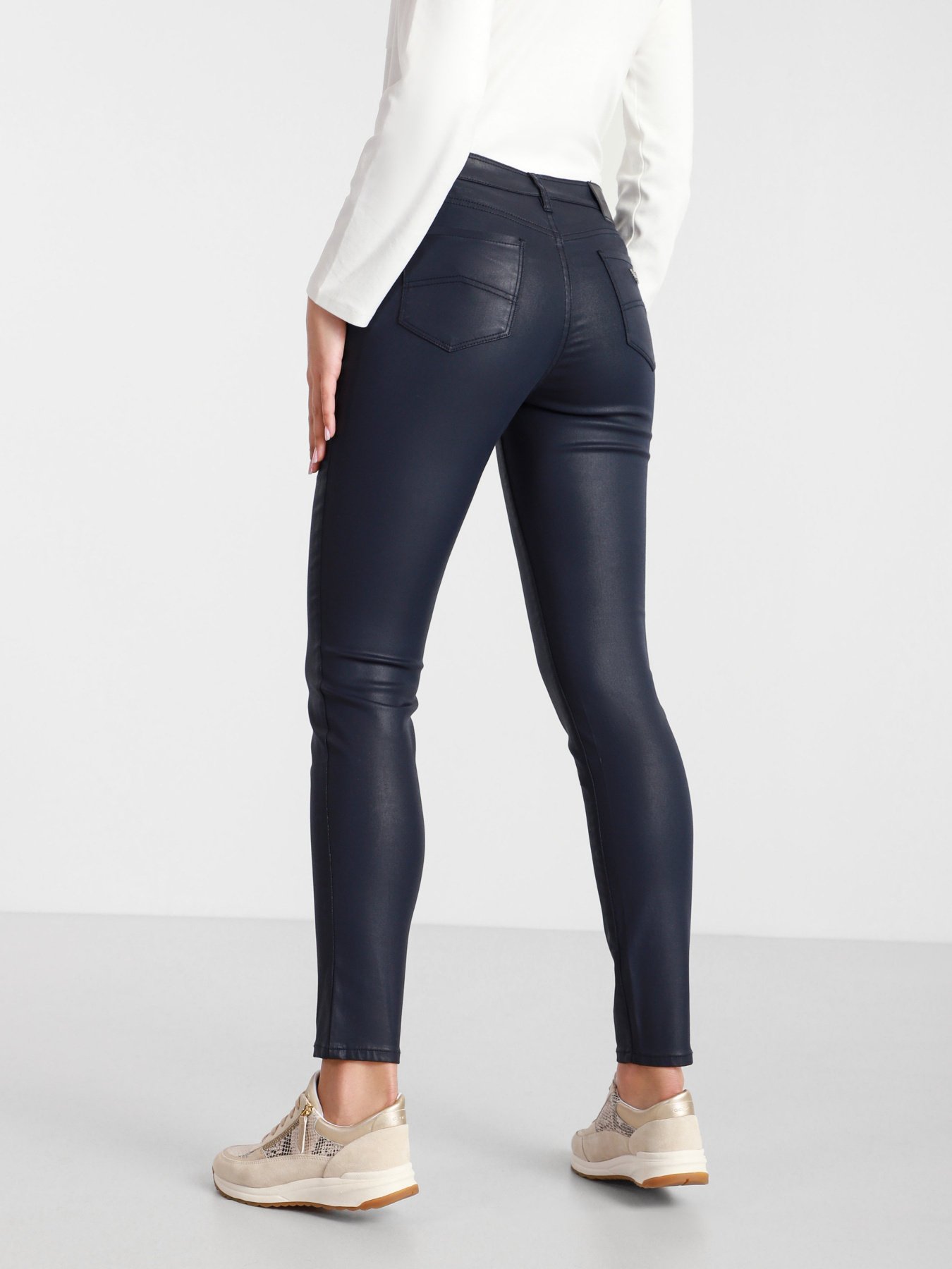 Скіні джинси Emporio Armani Skinny Модель 3K2J20-2NSWZ-0927 Фото