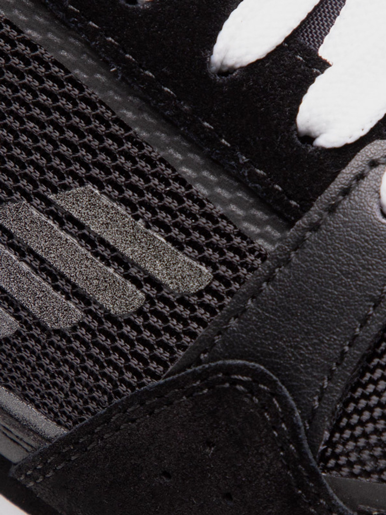 Кроссовки повседневные Emporio Armani модель X4X537-XM678-N639 Фото