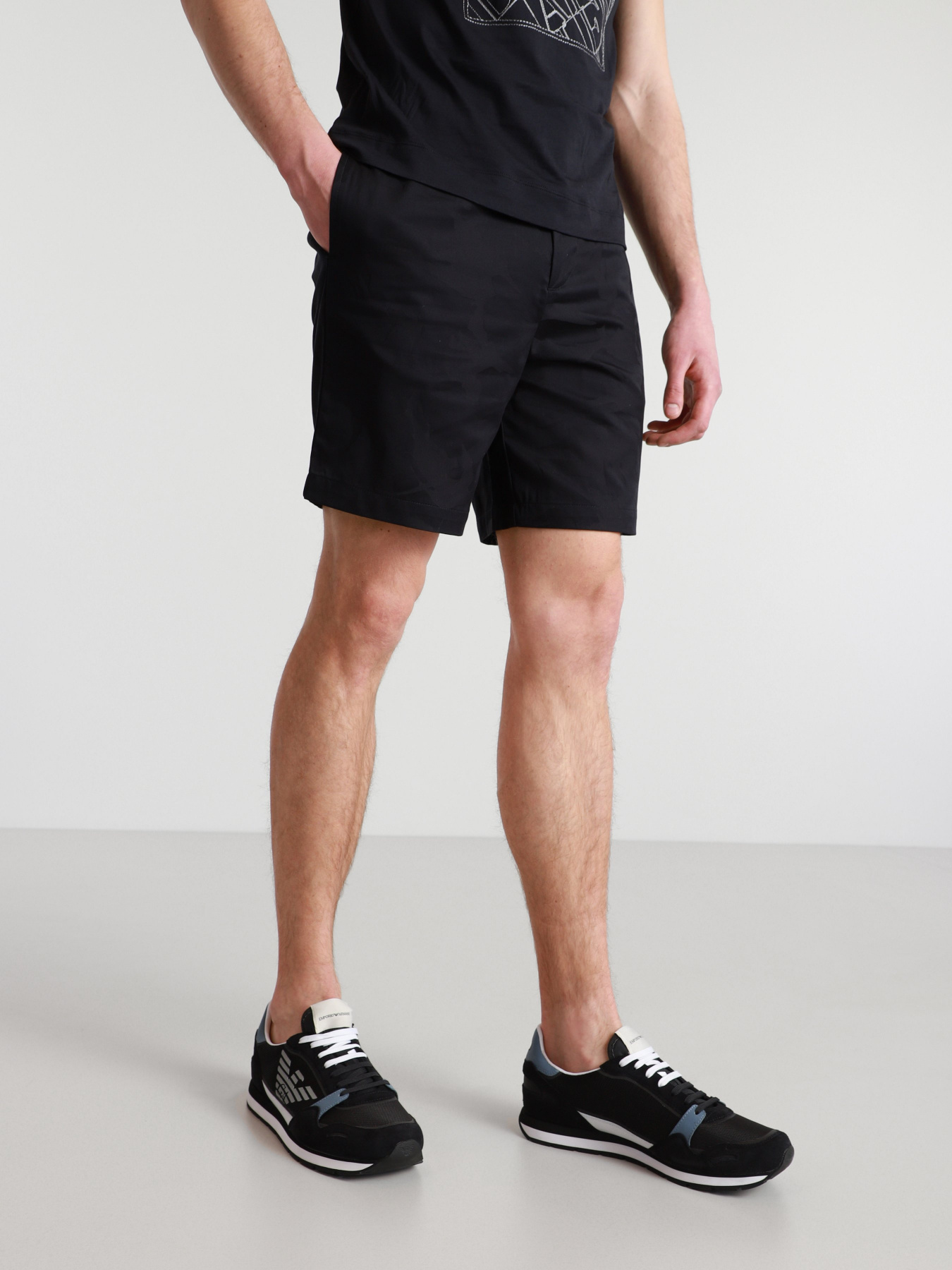 Кроссовки Emporio Armani модель X4X537-XM678-Q092 Фото