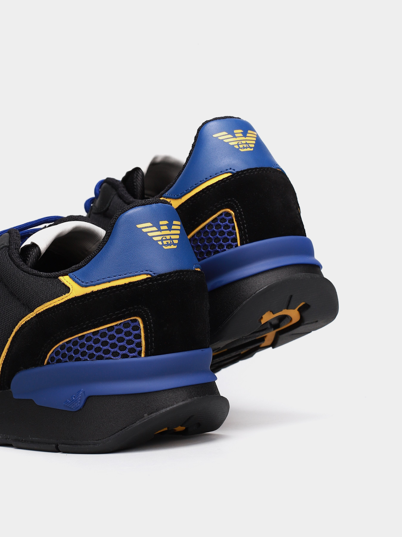 Кросівки повсякденні Emporio Armani модель X4X289-XM499-Q041 Фото