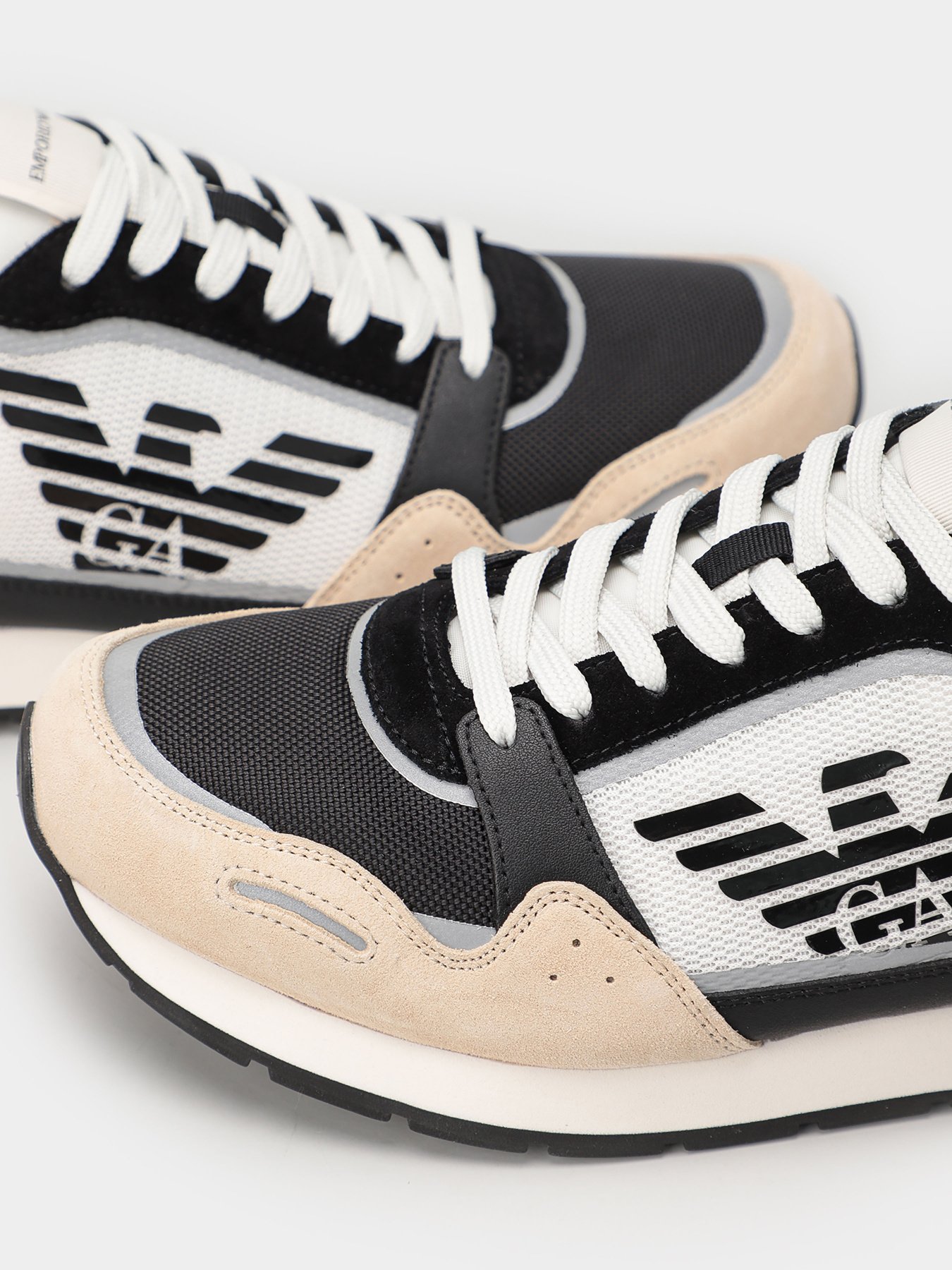 Кросівки повсякденні Emporio Armani модель X4X537-XM678-Q826 Фото