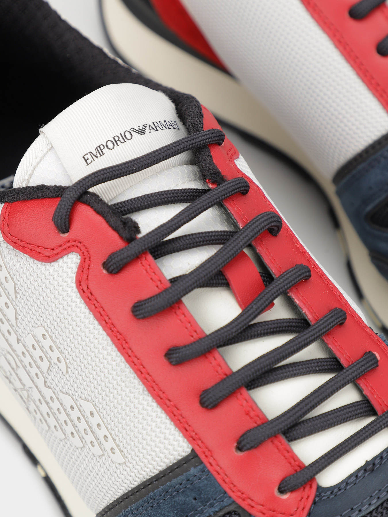 Кроссовки Emporio Armani модель X4X289-XM499-Q831 Фото