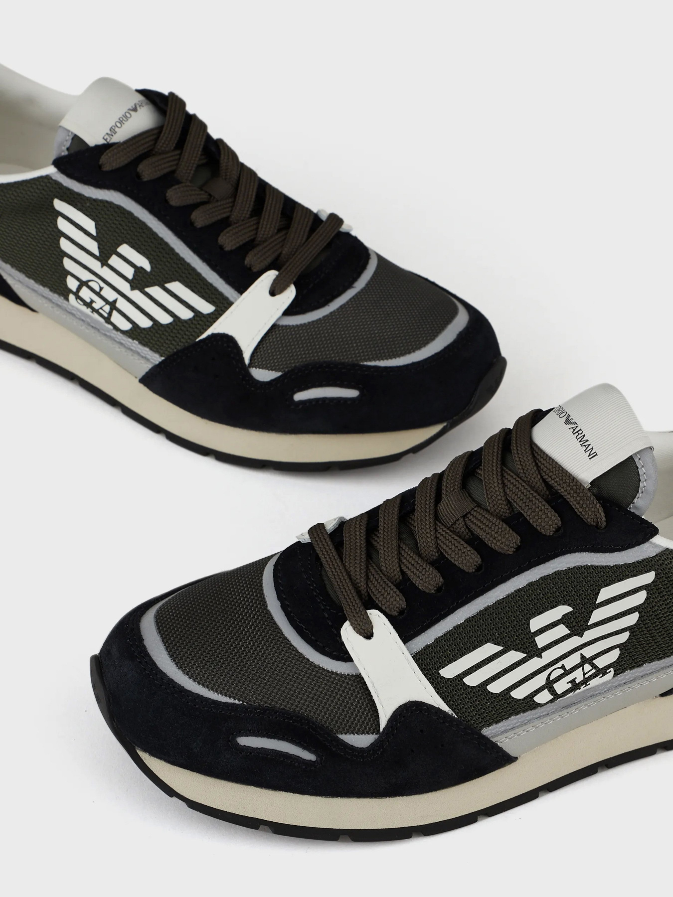 Кросівки повсякденні Emporio Armani модель X4X537-XM678-Q446 Фото