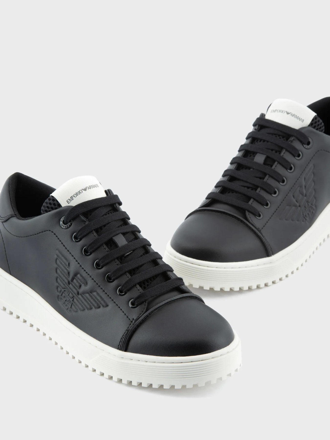 Кроссовки Emporio Armani модель X4X581-XN645-K001 Фото