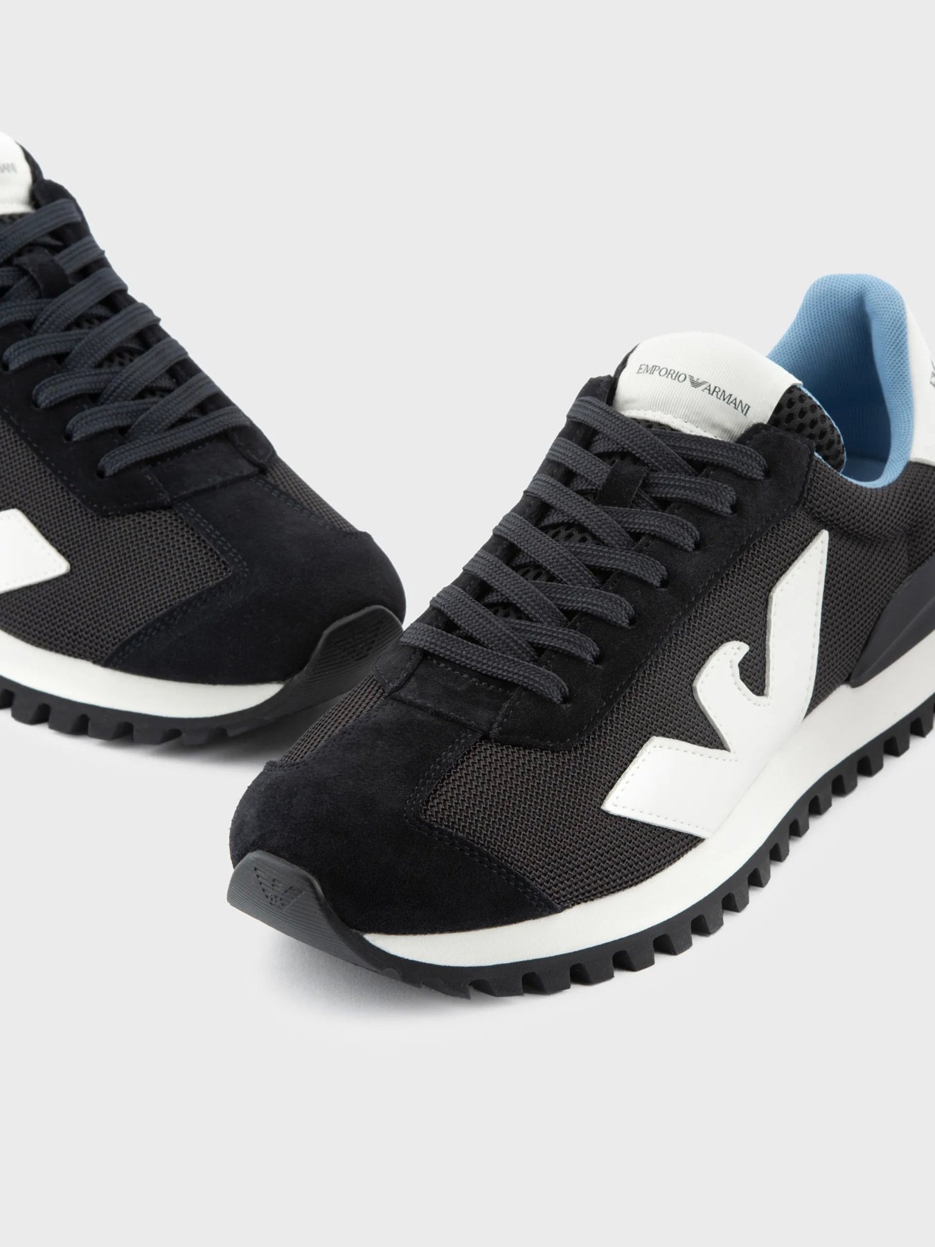 Кроссовки Emporio Armani модель X4X583-XN647-R327 Фото