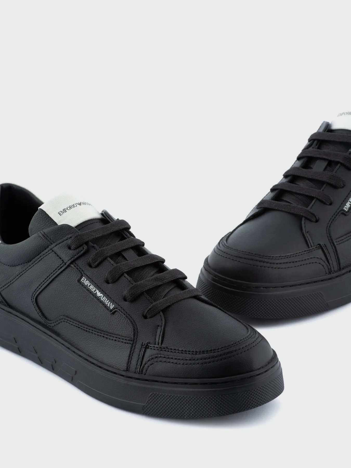 Кросівки повсякденні Emporio Armani модель X4X568-XN162-K599 Фото