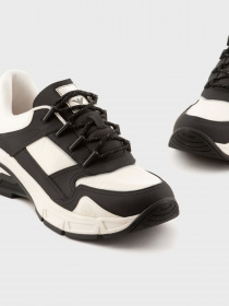 Кросівки повсякденні Emporio Armani Travel Essentials модель X4X626-XN800-N814 Фото