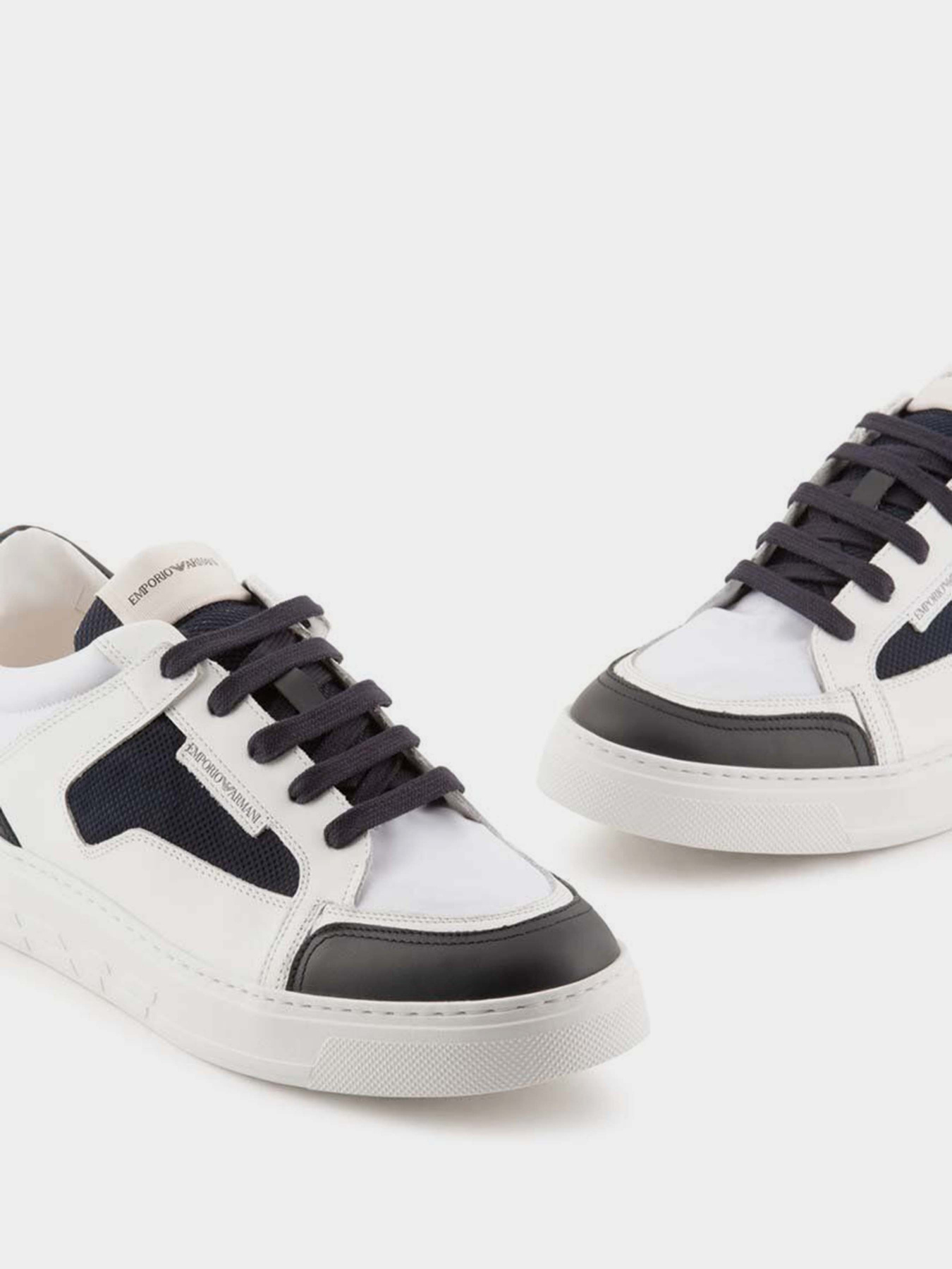 Кроссовки повседневные Emporio Armani модель X4X568-XN838-B139 Фото