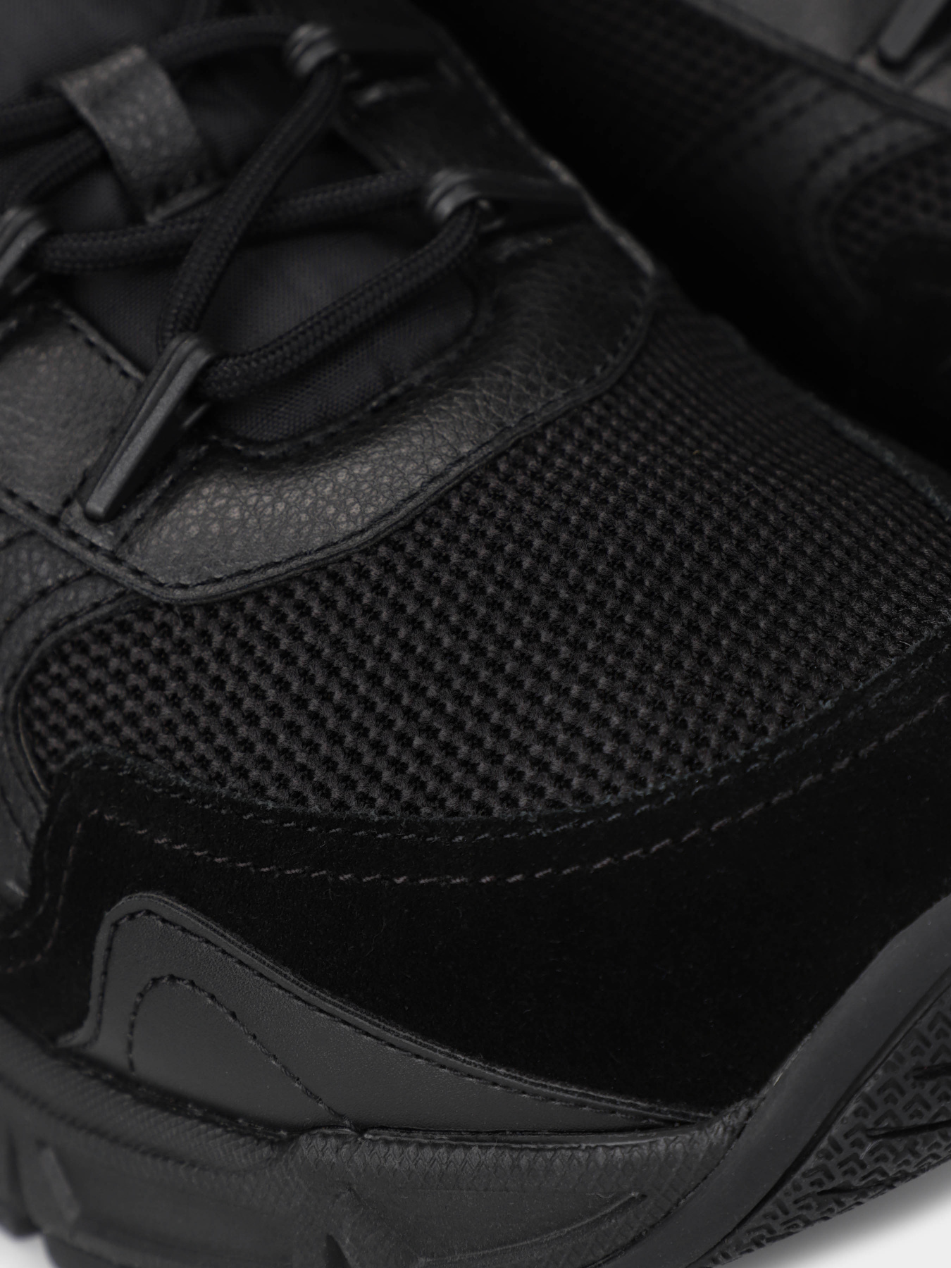 Кроссовки Emporio Armani модель X4X625-XR087-T624 Фото