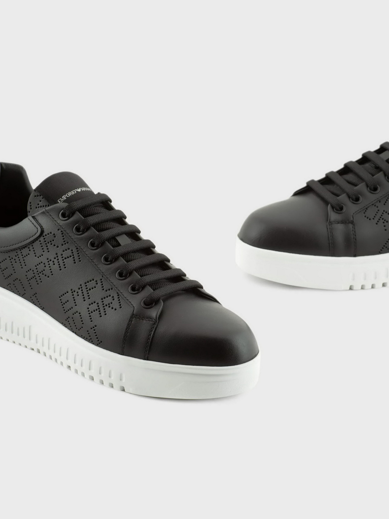 Кеды низкие Emporio Armani модель X4X635-XN889-K001 Фото