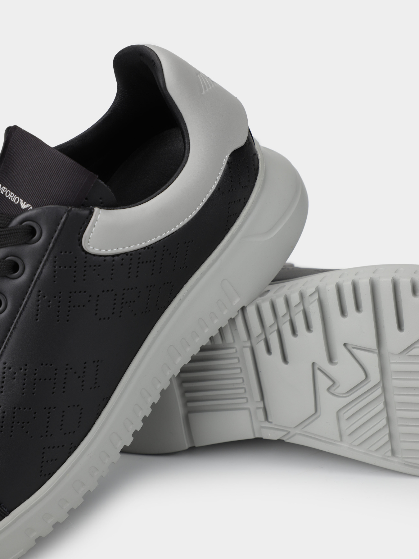 Кеды низкие Emporio Armani модель X4X635-XN889-R625 Фото