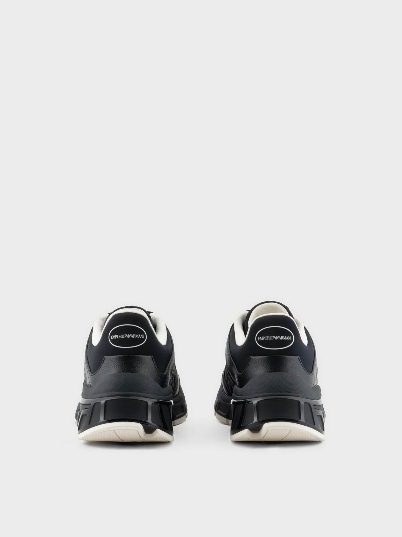 Кроссовки Emporio Armani Travel Essentials модель X4X647-XN945-N208 Фото