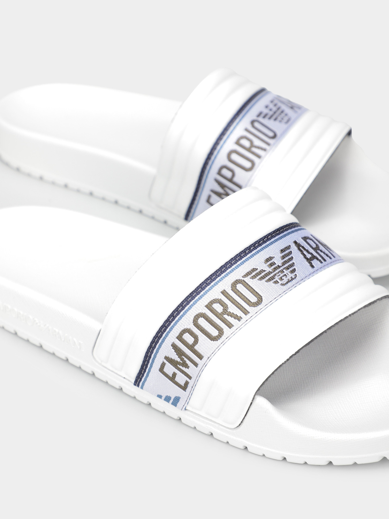 Шльопанці Emporio Armani модель XVPS06-XN999-T635 Шльопанці Emporio Armani модель XVPS06-XN999-T635 Фото