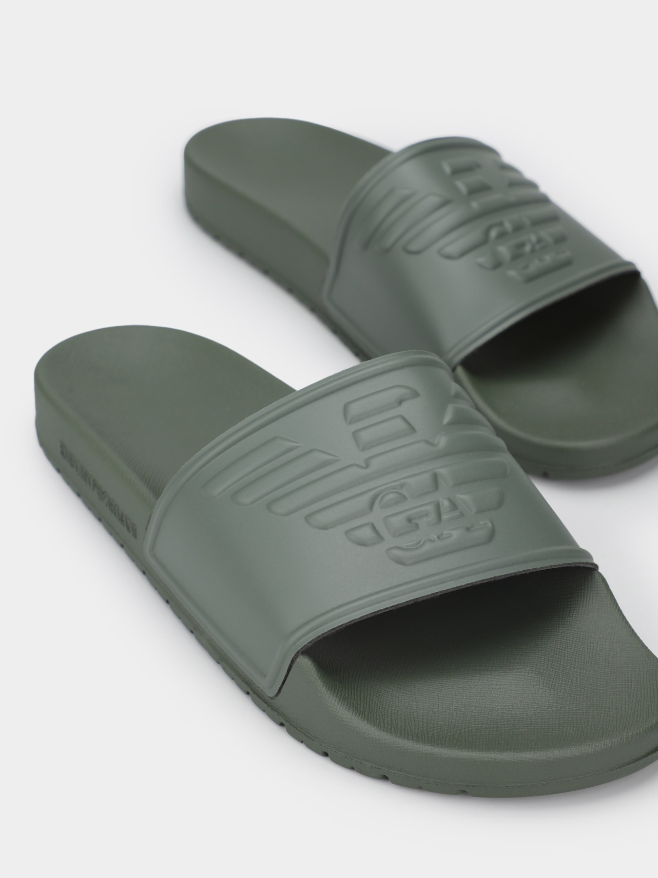 Шльопанці Emporio Armani модель XVPS08-XN747-S132 Фото