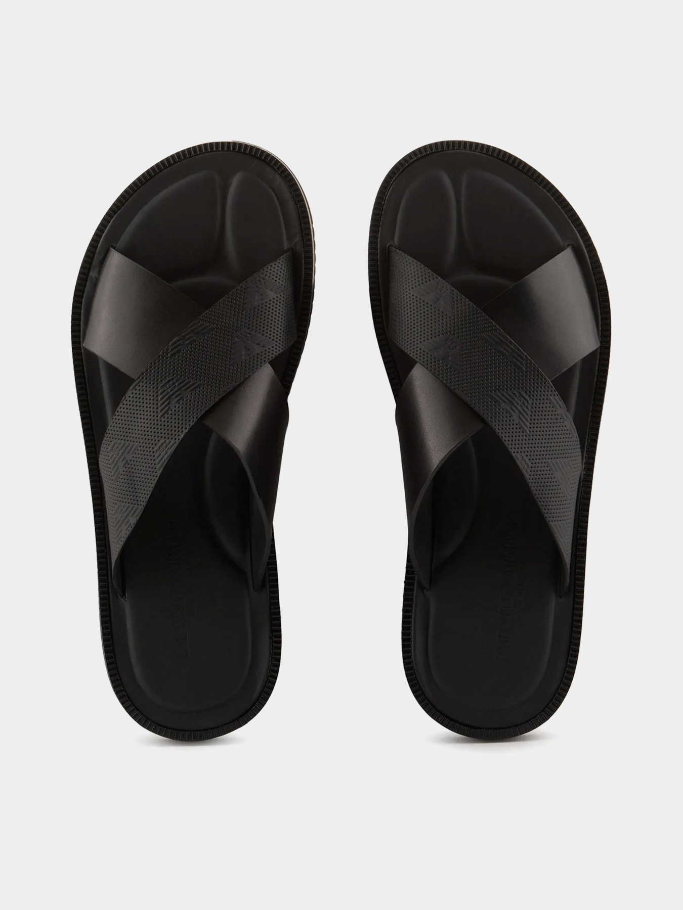 Шльопанці Emporio Armani модель X4P125-XN789-K001 Фото