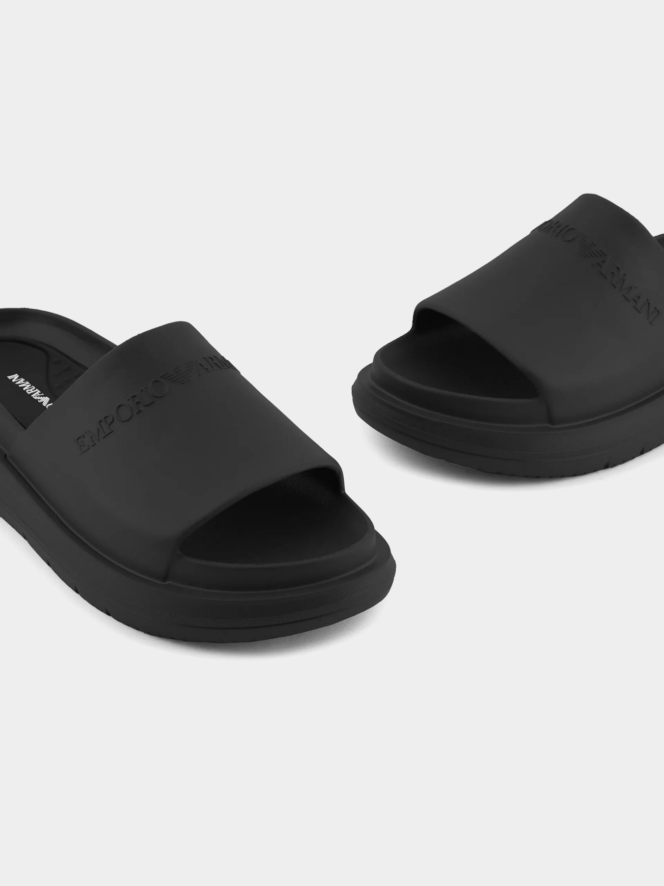 Шльопанці Emporio Armani модель X4P134-XD405-00002 Фото